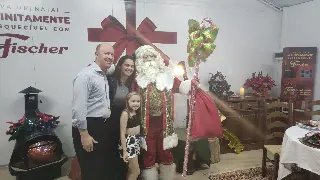 Natal em Família é oficialmente aberto com a chegada do Papai Noel - 3