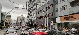 Clima de Natal movimenta Centro de Brusque  - 1