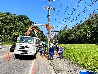 Após nove horas, fornecimento de energia é restabelecido em Brusque  - 1