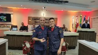 Quartel de Guabiruba comemora 20 anos com novo caminhão de combate a incêndio - 6