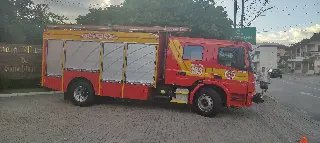 Quartel de Guabiruba comemora 20 anos com novo caminhão de combate a incêndio - 23