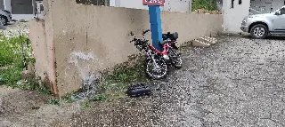 SAMU é acionado após jovem colidir mobilete em muro em Brusque  - 6