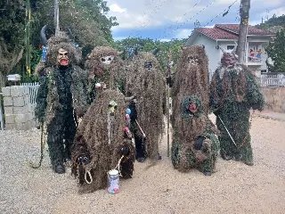 Sociedade do Pelznickel fecha temporada 2023 com desfile - 1