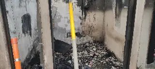 Casa é totalmente destruída por incêndio em Brusque  - 3