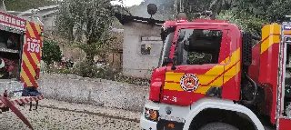 Casa é totalmente destruída por incêndio em Brusque  - 7