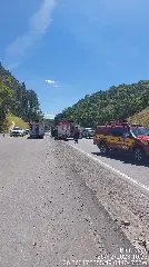 Duas pessoas ficam feridas após acidente envolvendo quatro carros  - 1