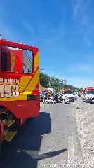 Duas pessoas ficam feridas após acidente envolvendo quatro carros  - 3