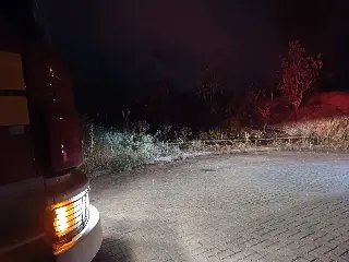 Bombeiros apagam incêndio em vegetação no bairro Souza Cruz - 1