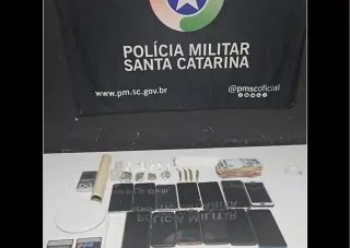Denúncia ajuda PM a descobrir ponto de tráfico de drogas - 1