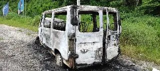 Bombeiros utilizaram 500 litros de água para apagar chamas - 3
