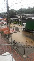 (VIDEO) Temporal volta a causar transtornos nas ruas de Brusque - 2