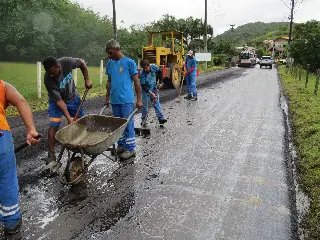 Trecho de via no Dom Joaquim recebe recapeamento asfáltico - 3
