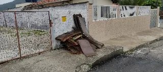 Caminhão prometido para recolher lixo não passou - 2