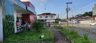 Fila na madrugada e mato na UBS, reclamam moradores - 1