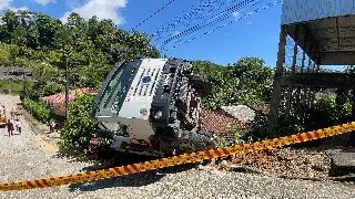 Bombeiros atualizam informações sobre acidente em Brusque - 3