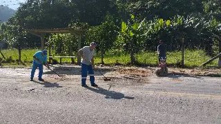 Trecho da rua David Hort recebe melhoria no asfalto  - 1