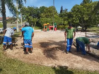 Praça no Jardim Maluche recebe mutirão de limpeza - 1