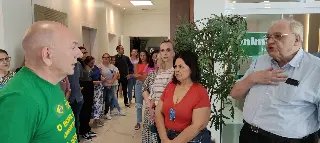 Luciano Hang doa travesseiros e toalhas ao Hospital Azambuja - 3