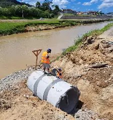 Obras da Victor Meirelles prosseguem com escavação na rua Pomerode - 2