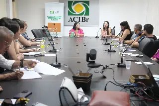 Secretária da Saúde participa de reunião de Núcleo da ACIBr - 3