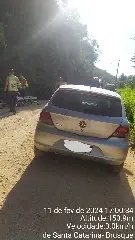Acidente entre carro e moto deixa dois feridos em Brusque  - 1