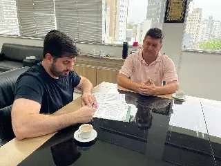 Assinado termo que repassa R$ 900 mil ao Augusto Bauer - 1