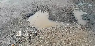 (VÍDEO) Buracos e esgoto a céu aberto incomodam moradores - 5