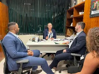 Comitiva a Brasília encaminha R$ 10 milhões em recursos  - 12