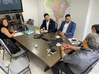 Comitiva a Brasília encaminha R$ 10 milhões em recursos  - 10