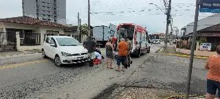 Colisão aconteceu no cruzamento das ruas - 4