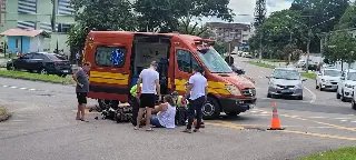 Moto e camioneta colidem no cruzamento do Jardim Maluche - 2
