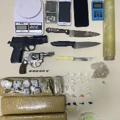 PM divulga imagem da droga apreendida com jovem no Steffen - 1