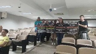 Moradores do bairro Planície Alta fazem manifestação na Câmara - 4