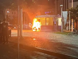 (VÍDEO) Quadriciclo da Guarda Municipal é incendiado na madrugada - 3