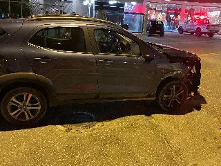 Imagens mostram como ficaram carro e moto após acidente fatal - 5