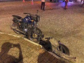 Imagens mostram como ficaram carro e moto após acidente fatal - 7