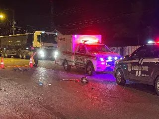 Imagens mostram como ficaram carro e moto após acidente fatal - 1