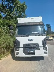Caminhão de Brusque se envolve em acidente na rodovia  - 2