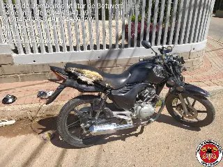 Acidente entre moto e caminhão deixa jovem ferido em Botuverá   - 1