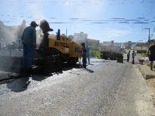 Prefeitura promete asfaltar toda a Gilberto Hassmann - 5