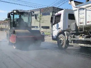 Prefeitura promete asfaltar toda a Gilberto Hassmann - 8