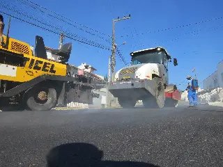 Prefeitura promete asfaltar toda a Gilberto Hassmann - 15