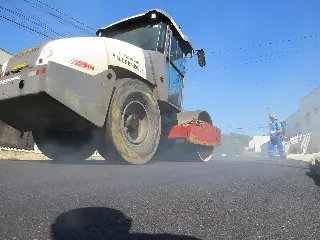 Prefeitura promete asfaltar toda a Gilberto Hassmann - 10
