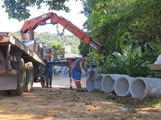 Prefeitura promete asfaltar toda a Gilberto Hassmann - 14