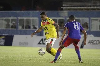Nogueira brilha e Brusque vence o Marcílio nos pênaltis  - 1