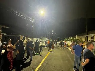 Programa de pavimentação comunitária inaugura nova rua - 1