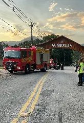Motorista fica preso às ferragens após acidente no São Pedro  - 4