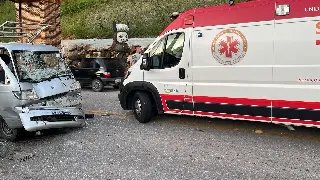 Motorista fica preso às ferragens após acidente no São Pedro  - 1