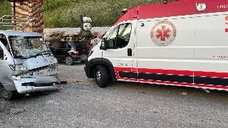 Motorista fica preso às ferragens após acidente no São Pedro  - 5