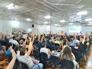 SINSEB fecha negociações para servidores de Brusque e região  - 3
